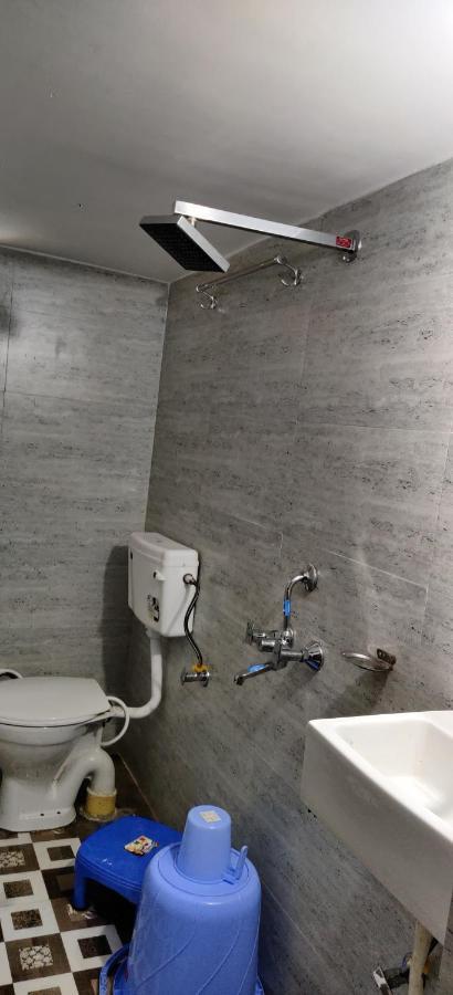 Oyo Home Foodway Hub Roorkee Bagian luar foto